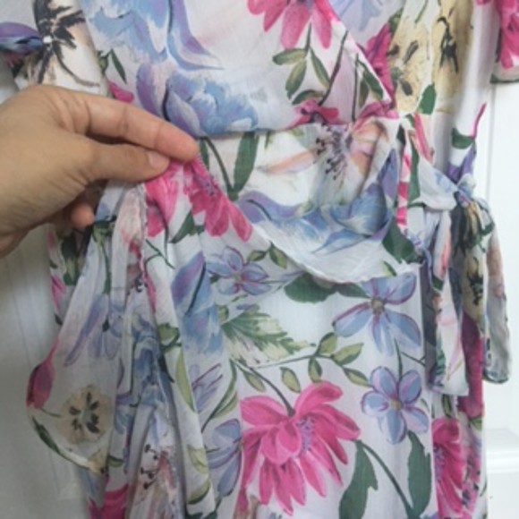 CALVIN KLEIN FLORAL RUFFLE DRESS, SZ 4 - Picture 5 of 7